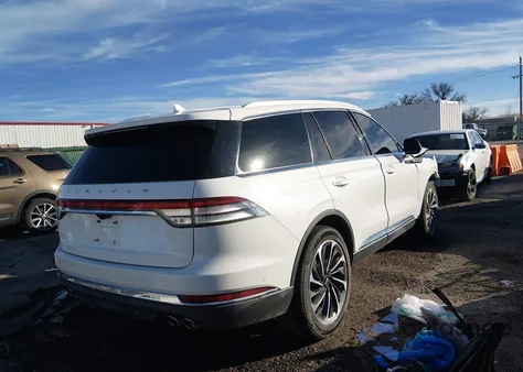 2020 Lincoln Aviator Reserve z USA, uszkodzony, nr VIN 5LM5J7XC7LGL30895